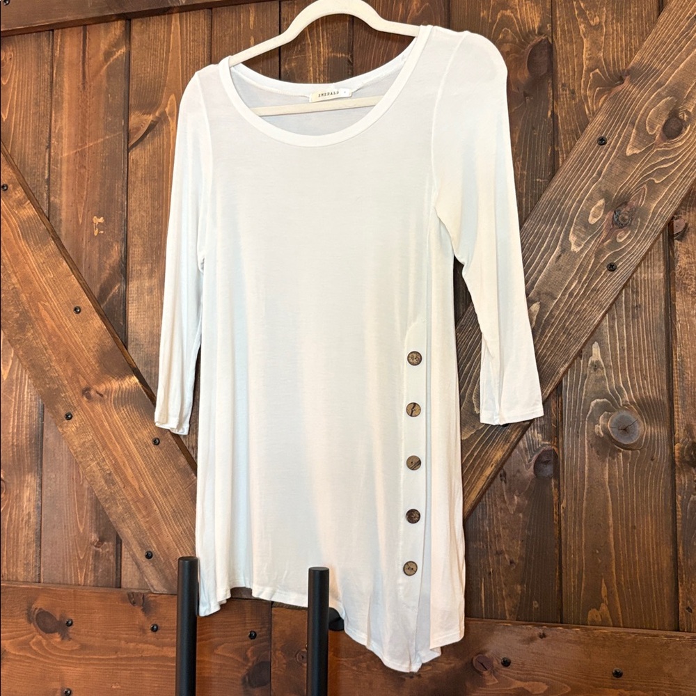 Emerald White 3/4 sleeve Blouse with button detail